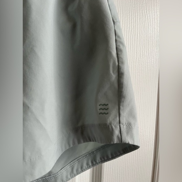 Free Fly Women’s Breeze Active Shorts 3” Mint/Sage Green Size Small - Picture 2 of 6